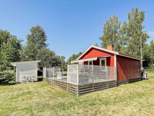 6 person holiday home in VIRSERUM