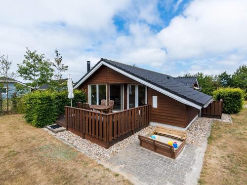 6 person holiday home in Tarm