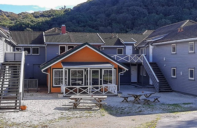 6 person holiday home in lyngdal
