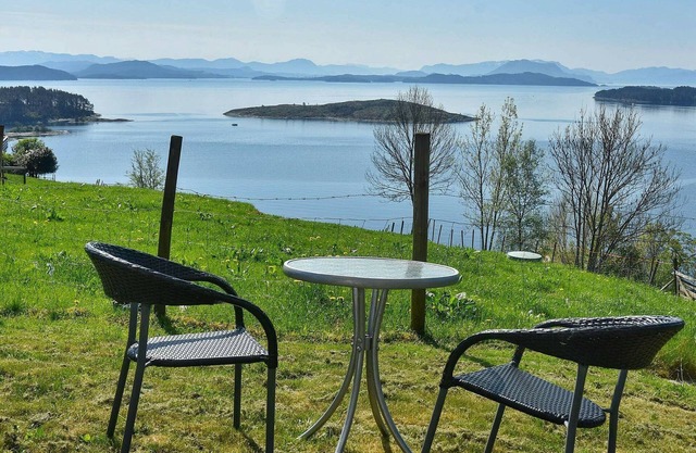 6 person holiday home in Onarheim