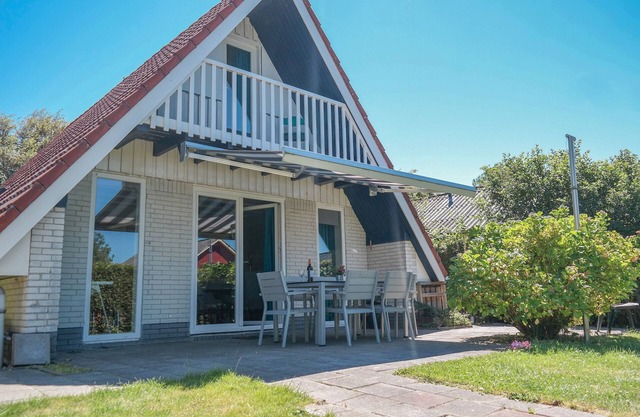 6 persons - Holiday home with partially covered terrace and large open kitchen