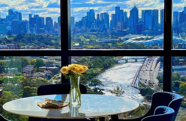 * 6 STAR PANORAMIC LUXURY *