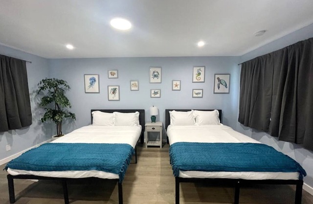 600 apt 10 · Las Olas Studio W/Parking. 10 min to FLL & beach