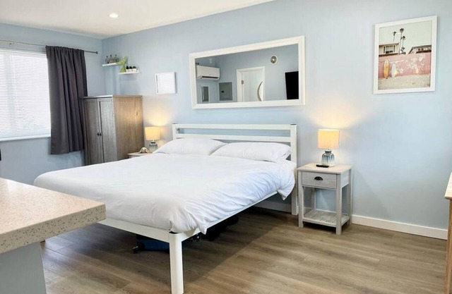 600 unit 4 · Serene Studio W/Parking 10 min from Beach & FLL