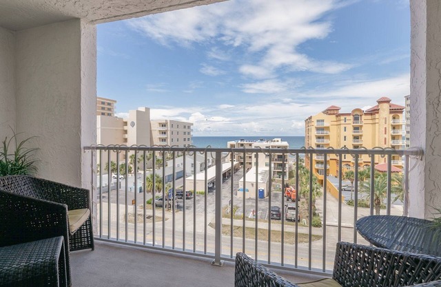 608 Ocean Terrace - Daytona Beach Oceanfront Vacations, Inc
