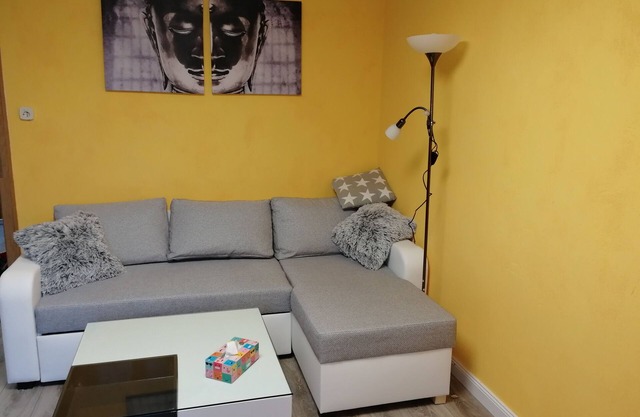 * 60sqm * * Apartment Elsa * directly at the chairlift (about 100m) for lunch