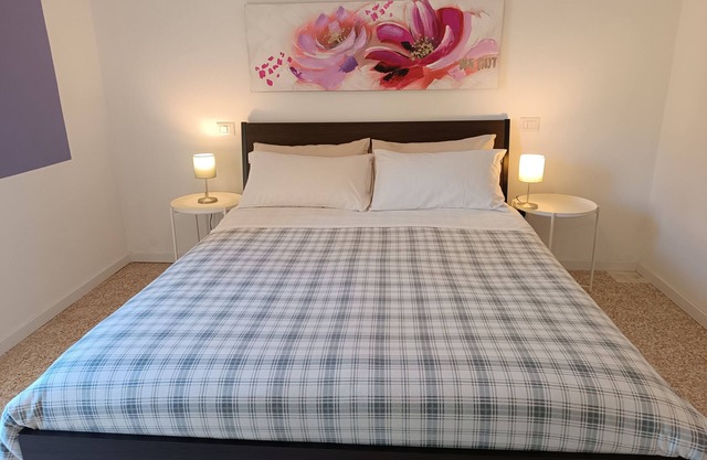 64B 10 minutes walk from: Polyclinic Hospital, Station and Center - 2 rooms