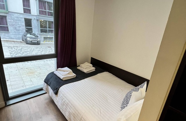 7 bed Apartment by Pureserviced Pop up