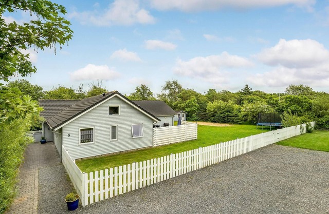 7 bedroom gorgeous home in Vinderup