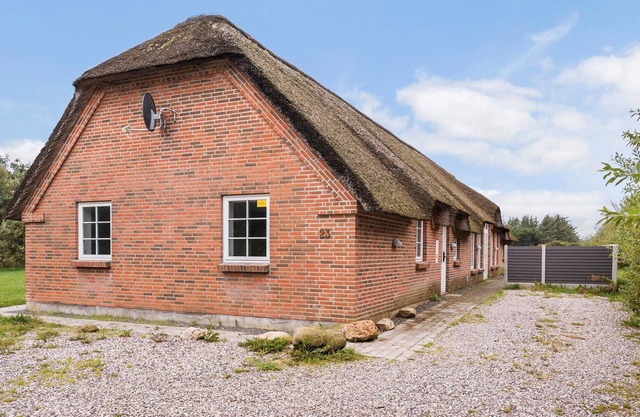 7 bedroom lovely home in Ulfborg