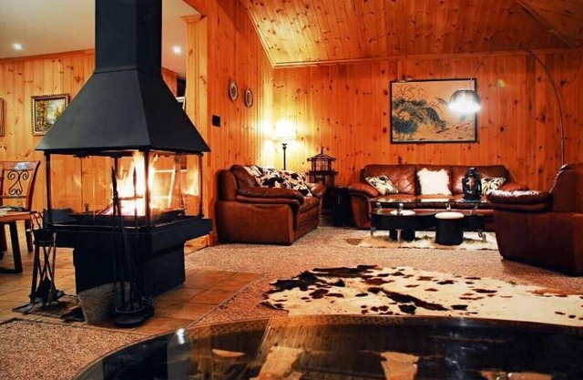 7 bedroom waterfront chalet with hot tub and private beach