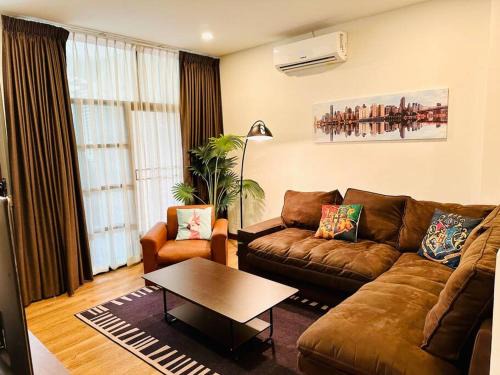 7 Beds Villa Emquartier BtsThonglor Phrom phong