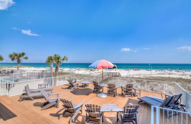 7 BR/6.5 Bath Directly-on-the-Gulf Beach House; 300 Lb Ice-maker/Pool/Kayaks
