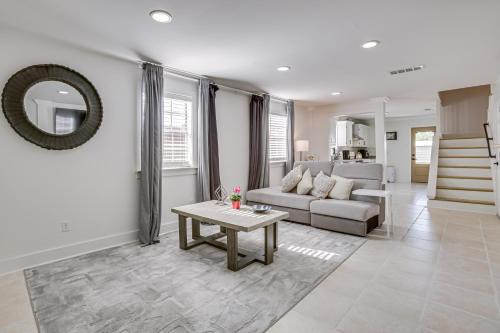 7 Mi to French Quarter Modern Home in New Orleans