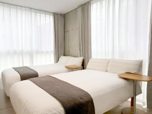 7-minute walk from Uguisudani Station located on the 2nd floor of an apartment-style building Twin room No elevator