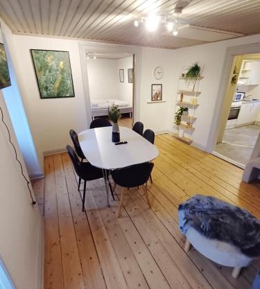 7 person Apartment with Free Parking