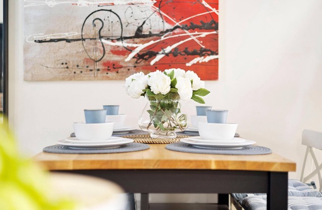 7 Remarkable Osborne Park Retreat 3BR parking sleeps 6