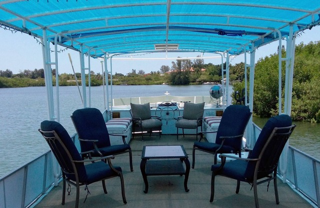 70-Foot Houseboat, Secluded Beach, Onsite Bikes & Golf carts to tour the Key!