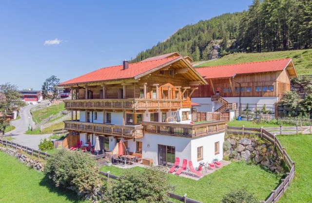 70 m² Apartment ∙ 3 bedrooms ∙ 5 guests