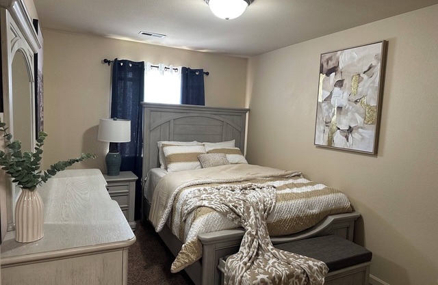 713 Section 1 luxury townhouse