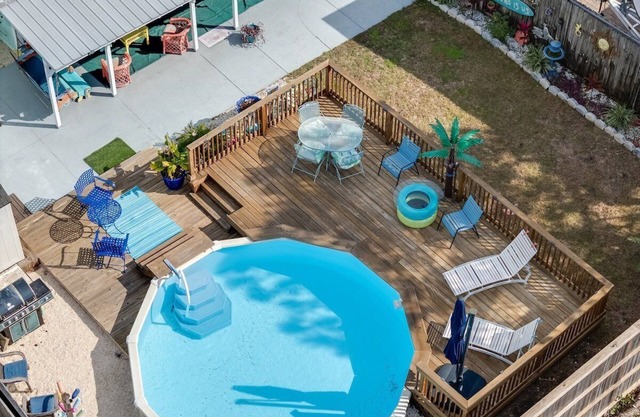 7131 Sunset Ave - Cottage by The Sea with pool