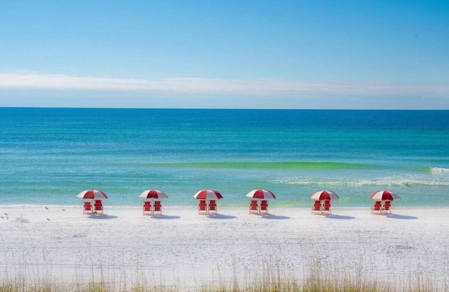 716 Stunning Gulf Views ~ 3 NT Super Savings ~ Book Aug 25th ~ Hot Tub & Pools