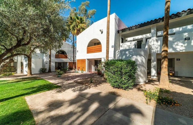 79 Casa Grande 2bd 2ba modern getaway heated pool NO PETS