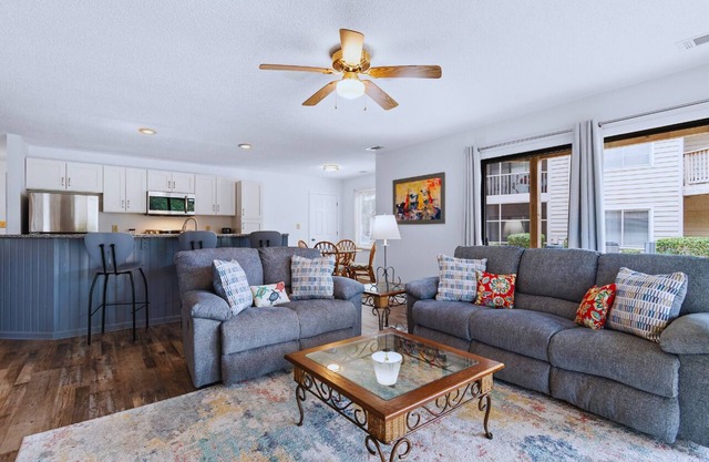 7A Pet-friendly 2-bedroom condo on lower level at Oyster Bay Golf Links Sunset Beach