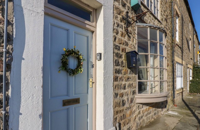 8 Market Place