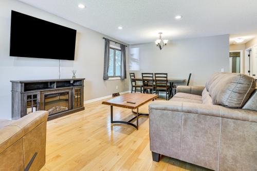 8 Mi to Central Minneapolis Modern Home with Yard