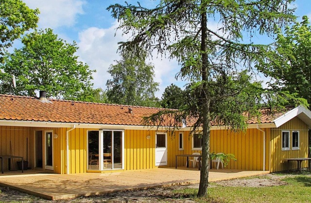 8 person holiday home in Væggerløse-By Traum