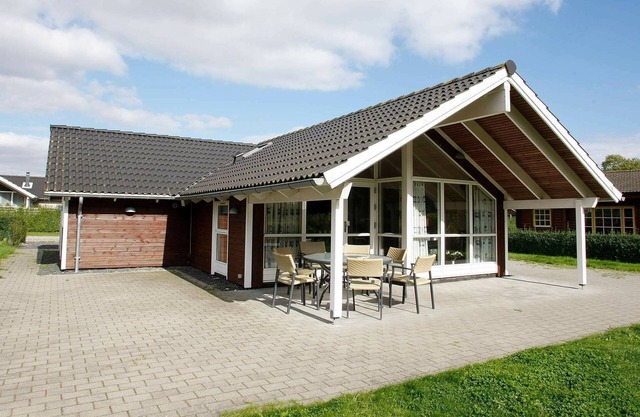 8 person holiday home in Juelsminde-By Traum
