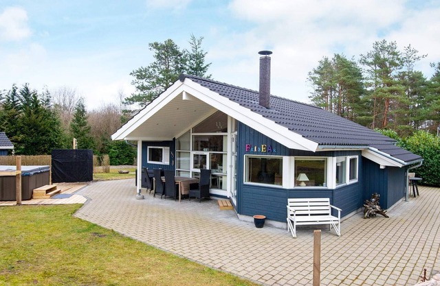 8 person holiday home in Ebeltoft