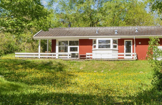 8 person holiday home in Glesborg-By Traum