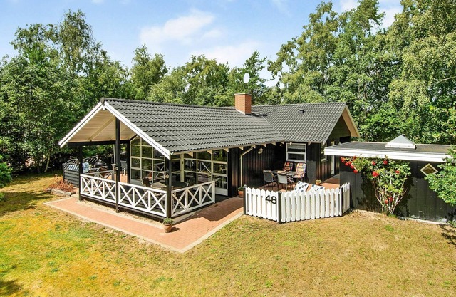 8 person holiday home in Hadsund