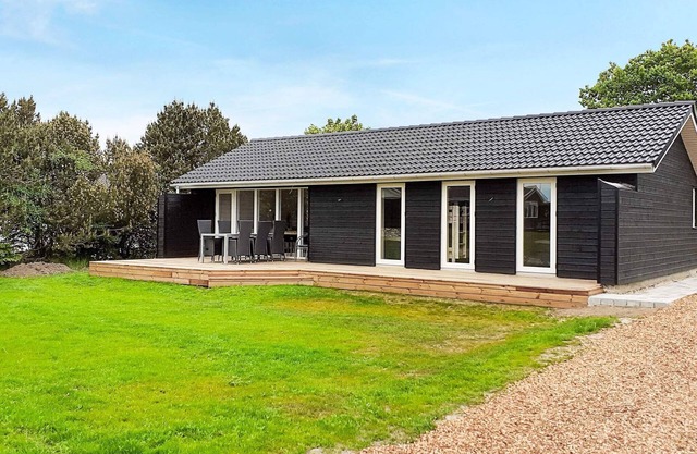 8 person holiday home in Hadsund-By Traum