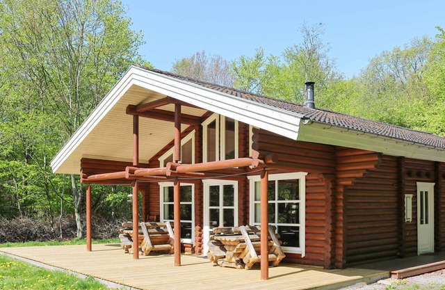 8 person holiday home in Hadsund