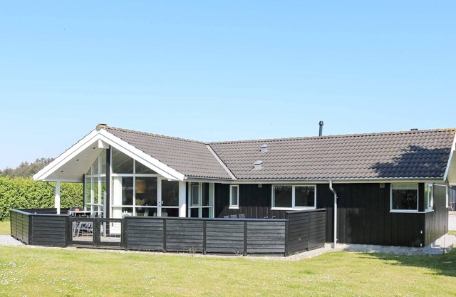 8 person holiday home in Hadsund