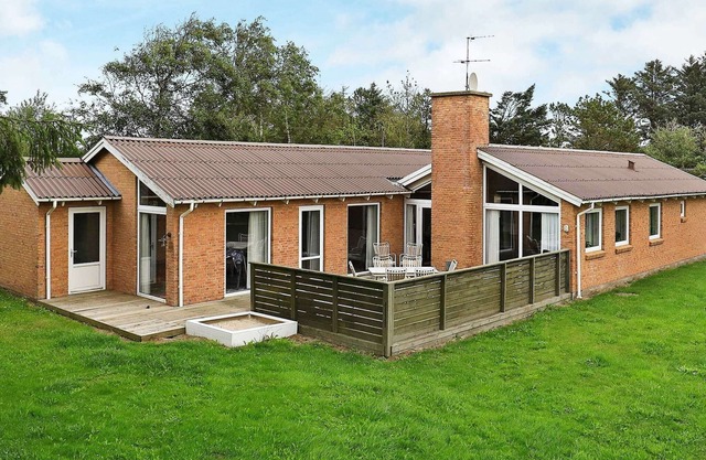 8 person holiday home in Hjørring-By Traum
