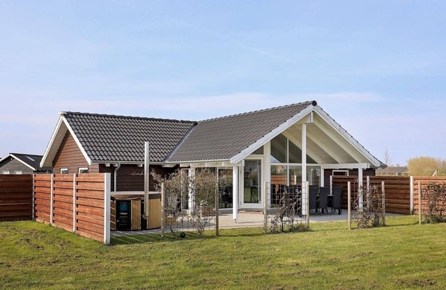 8 person holiday home in Idestrup