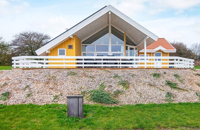 8 person holiday home in Nordborg-By Traum