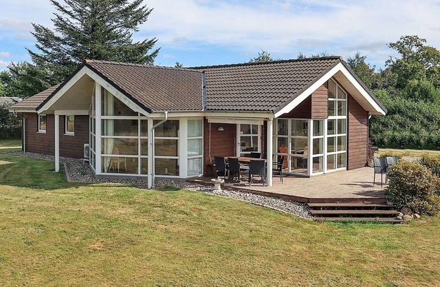 8 person holiday home in Spøttrup
