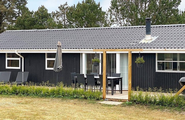 8 person holiday home in Thyholm