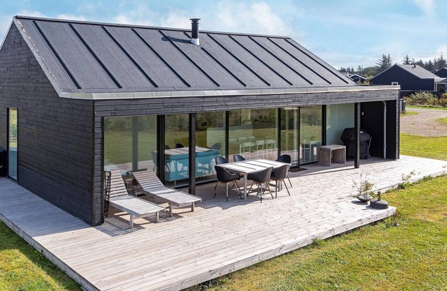 8 person holiday home in Brovst-By Traum