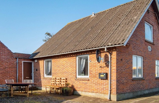8 person holiday home in Lemvig-By Traum