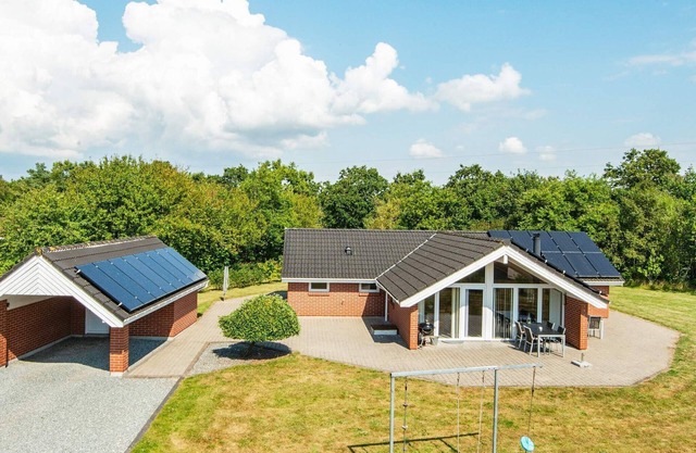 8 person holiday home in Oksbøl-By Traum