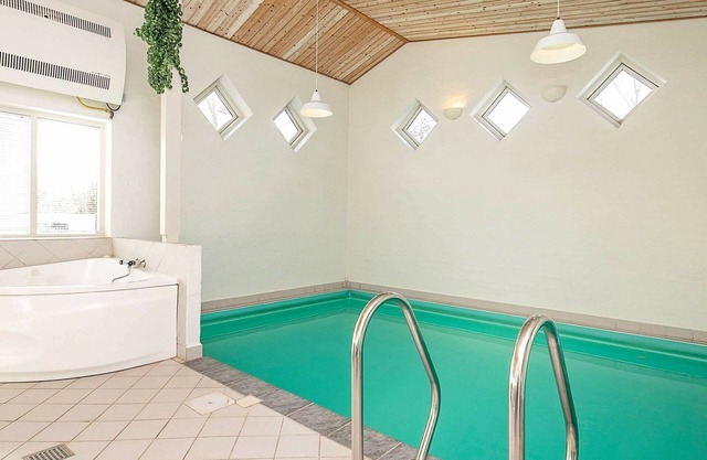 8 person holiday home in Ulfborg-By Traum