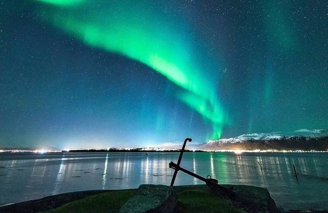 8 person holiday home in KVALØYA