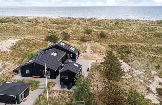 8 person holiday home in Ålbæk-By Traum