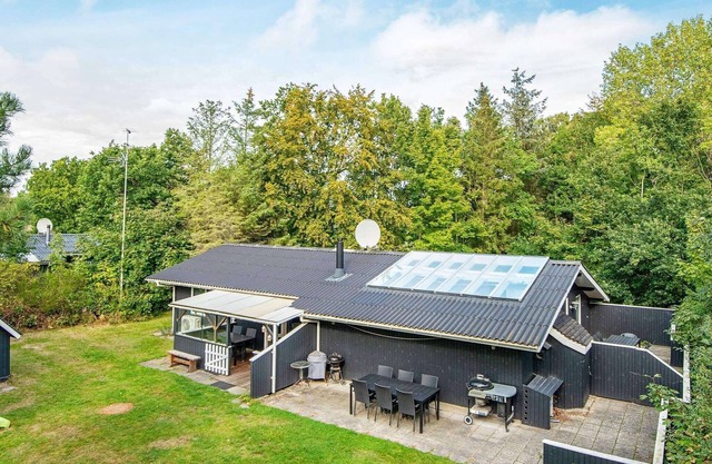 8 person holiday home in Ørsted-By Traum